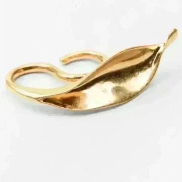 New ZARA Maxi Leaf Ring In Gold - Picture 2 of 10